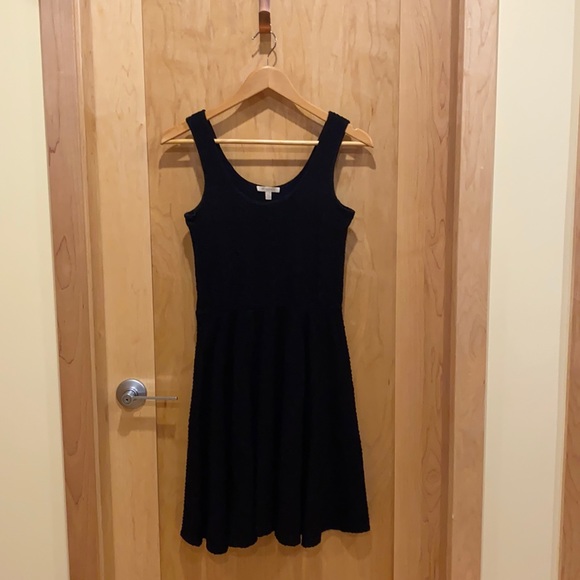 BORDEAUX Anthropologie Black Knitted Dress - Picture 2 of 13